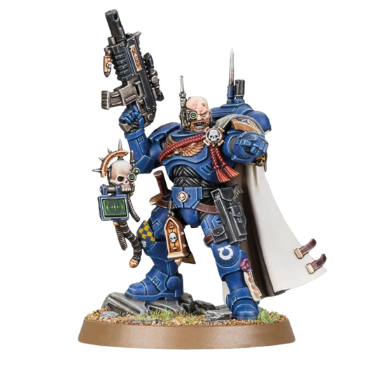 Space Marines: Captain in Phobos Armour-Games Workshop-Radaddel