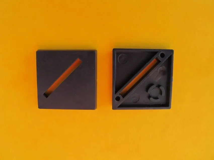 25mm x 25mm Bases diagonal geschlitzt (10)-Tabletop Depot-Radaddel