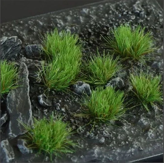 Strong Green 6mm Tufts (Small)-Gamers Grass-Radaddel