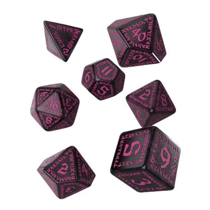 Runic Shimmering black with magenta Dice Set-QW Sp. z o.o. UL-Radaddel